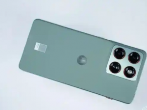 告别堆料内卷！moto X70 Air 实测：轻薄旗舰不妥协，这才是真全能